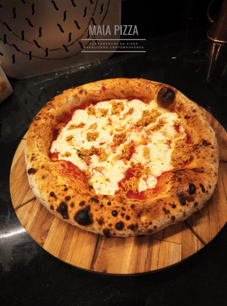 Pizza-napolitana-frango-catupiri