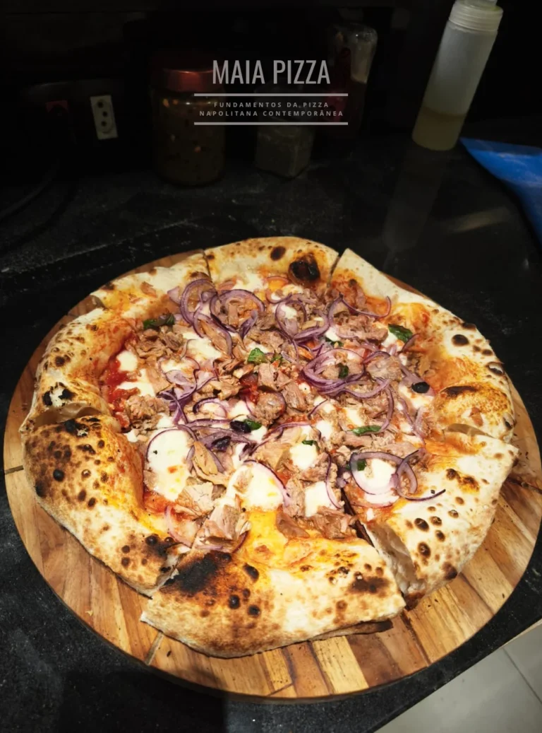Pizza-napolitana- mussarela- atum